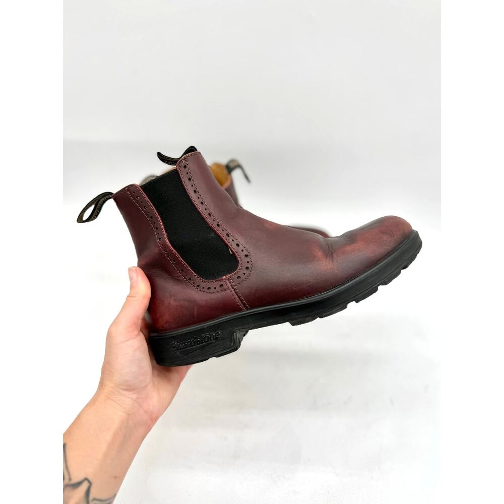 Blundstone Classic 1352  Red/Shiraz Leather Pull-On Chelsea Boots Women's Size 8